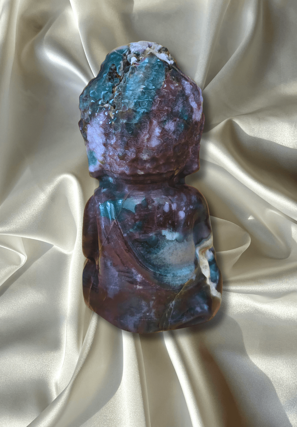 crâne sculpté en quartz rose — pierre naturelle crâne sculpté en quartz rose — pierre naturelle