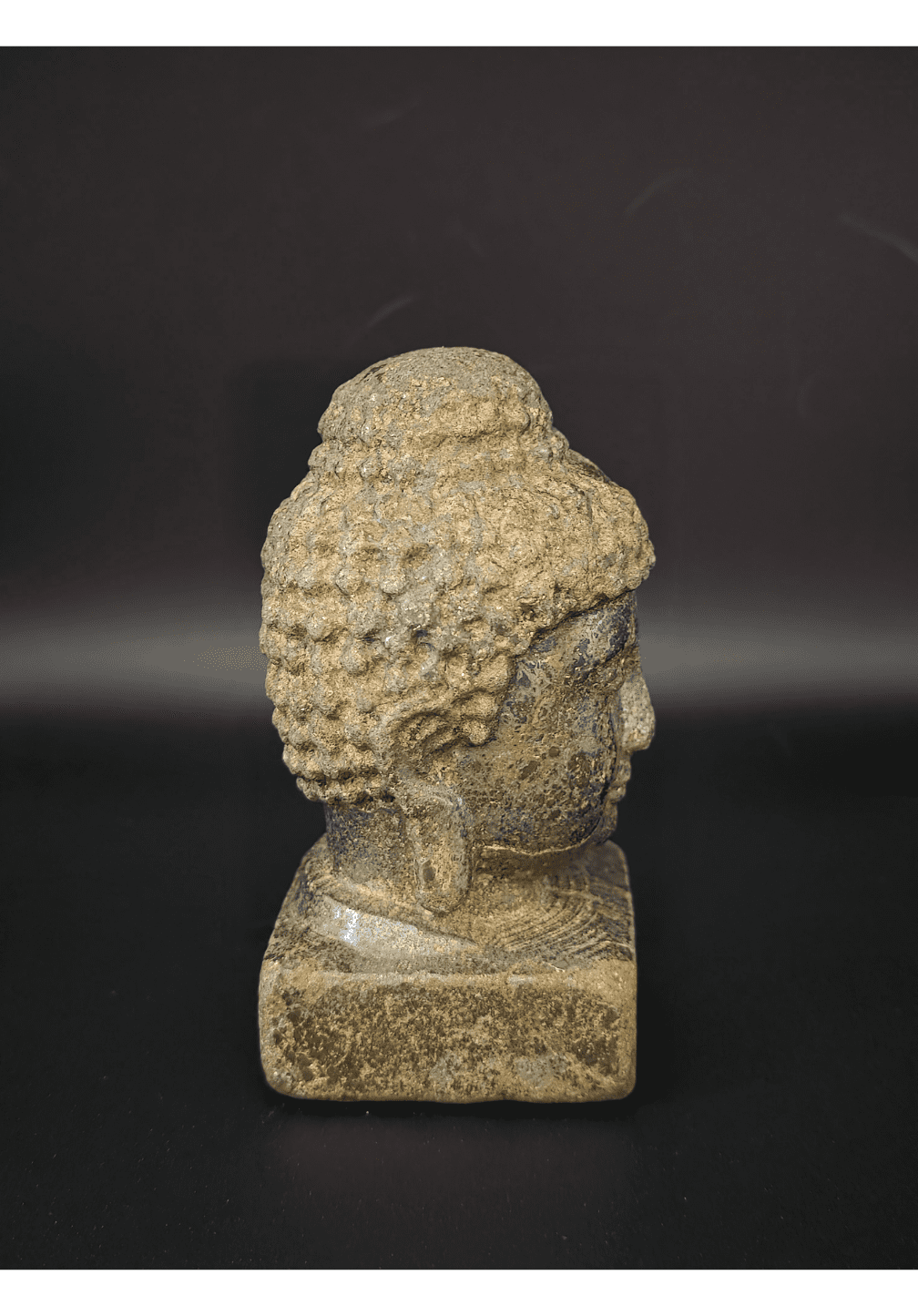 crâne sculpté en quartz rose — pierre naturelle crâne sculpté en quartz rose — pierre naturelle