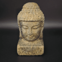 tête de bouddha sculptée en pyrite — pierre naturelle
