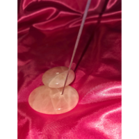 Porte-Encens Galet Quartz Rose – Pierre Naturelle